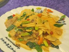 肉片炒春笋-民间瓦缸煨汤館(嵩山路店)