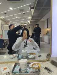 -PE SALON