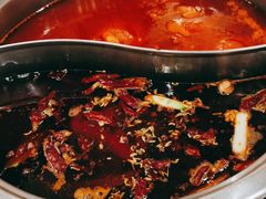 番茄鸳鸯锅-屋头串串(新街里店)