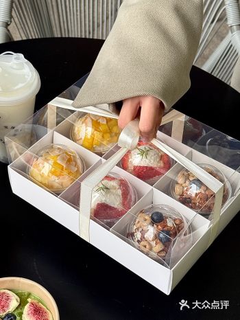 免费领到了干噎酸奶礼盒\n