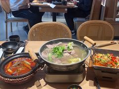 -川堂风·跷脚牛肉·乐山爆炒(宝山日月光店)