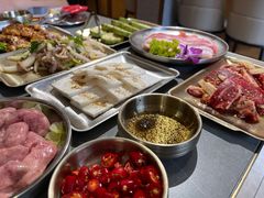 -围炉肉舍丹东海鲜烤肉·烤活鳗(步行街店)