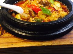 石锅牛腩煨豆腐-阿西娅食府(中关村店)