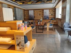-长沙省政府地铁站亚朵酒店