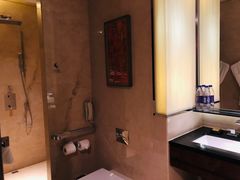 -广州天河希尔顿酒店