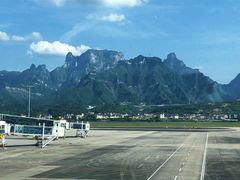 -张家界荷花国际机场