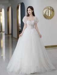 -莫小姐婚纱