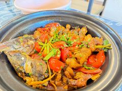 -刘姐啤酒鱼民族演艺餐厅(西街总店)