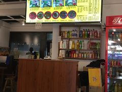 -丽虹云南过桥米线(兴工街店)