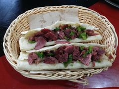 驴肉火烧-秦小龙驴肉火烧馆