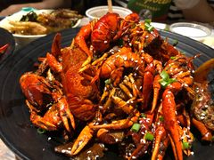 -巴厘龙虾·榜首油焖大虾(音乐学院·沿江酒馆店)