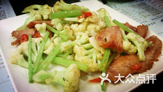 猪颈肉炒花菜                 小_lù_璐           小_lù_璐