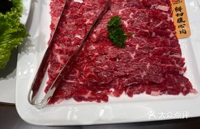 Freshly Sliced Beef Tenderloin