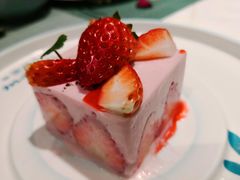 草莓外交官-蜜桃花开·中西融合菜E&W(南长街店)