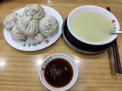 猪肉大葱包子-小胖包子王(阜成门内店)