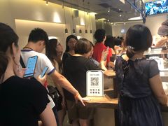 等位区-喜茶(东莞汇一城店)