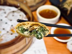 蟹粉三鲜春卷-莱莱小笼·乔艾