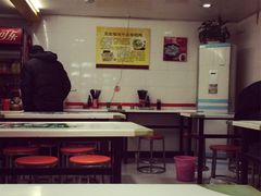 大堂-老上海馄饨铺(浙江中路店)