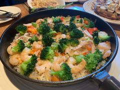 -玛格萝妮(汇智国际商业中心店)