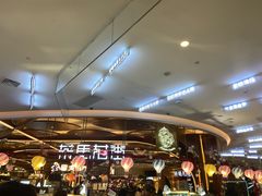 等位区-茶马花街(城西银泰城店)