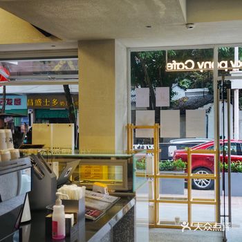 久久回来惠州一下 桥东又有新咖啡店啦 现在已经不新了