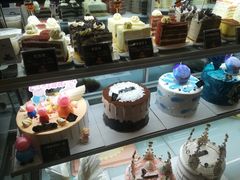 -焙丽拾光(麦凯乐直营店)