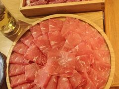 和牛牡蛎肉-礼舍·和牛火锅·烤肉·料理餐厅(华茂店)