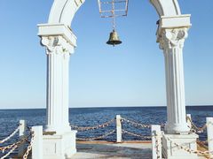 -北戴河碧螺塔海上酒吧公园