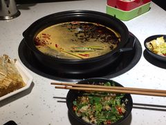 -钢管厂五区小郡肝串串香(奥克斯广场锦城万达店)