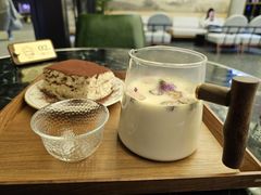-chenity  cafe