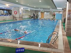 -小蓝鲸游泳培训基地(石景山店)