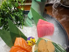 三文鱼与金枪鱼中腹和海胆刺身-阿吾罗日本料理(K11艺术中心店)