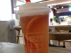 -1828王老吉·草本新茶(珠江新城地铁站店)