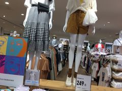 -优衣库(上海金桥太茂店)