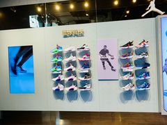 -Air Jordan(世贸天阶店)