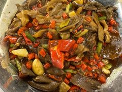 -堂瓦里·33年传统赣菜(第一街区店)