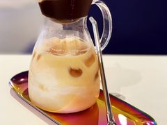 蹦迪波波球-Seesaw Coffee(芮欧百货店)