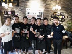 点击看大图 -MONE美发沙龙