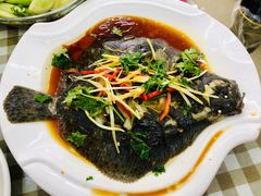 清蒸多宝鱼-烁佳海鲜大馅饺子