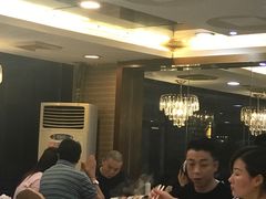 大堂-渝君重庆火锅(嘉宾路店)