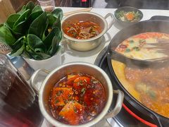 -钢管厂五区小郡肝串串香火锅(梅川路店)