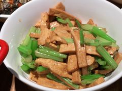 -费大厨辣椒炒肉(万家丽一店)