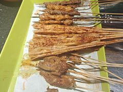 -依呀呀ktv烧烤小串(中山西路店)