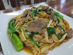 湿炒牛河-南记食粥坊·宵夜大排档(莲花总店)