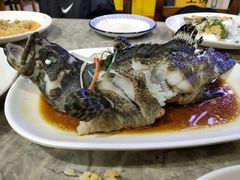 -四川小胡子海鲜(丁村万人海鲜广场店)