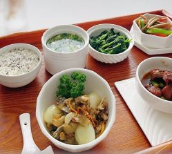 -乐茵敔山湾月子中心(独栋湖景店)