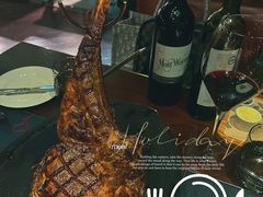 -恰餐厅及酒吧 CHAR Bar & Grill (北京丽都皇冠假日店)