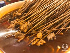 -拈签一笑黄牛肉辣卤串串