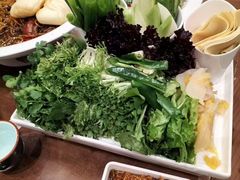 -嘎吧锅私家菜馆(新村十区店)