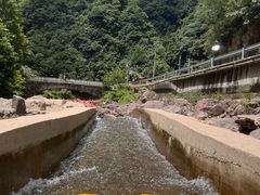 -安吉龙王山峡谷漂流